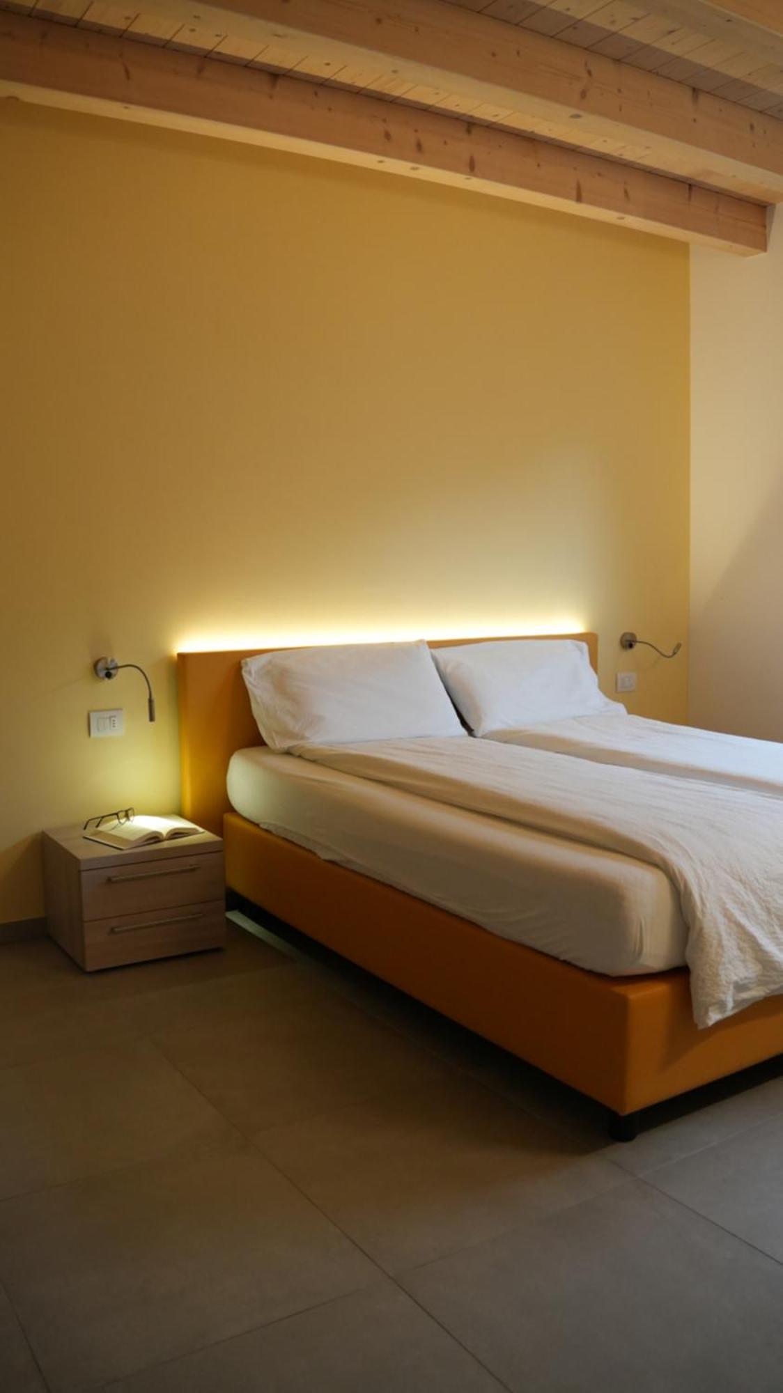 Casa Maria Apartments Riva del Garda Bilik gambar