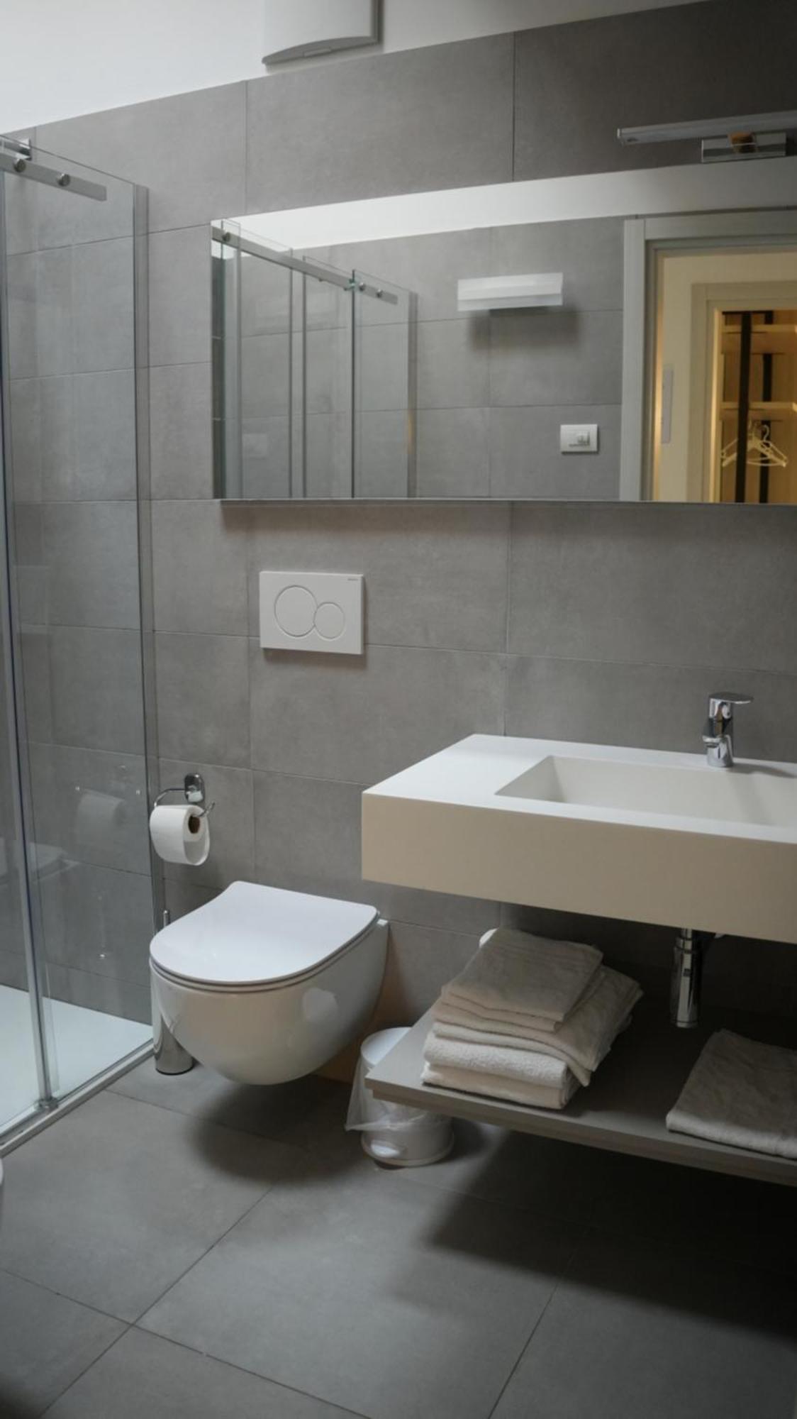 Casa Maria Apartments Riva del Garda Bilik gambar