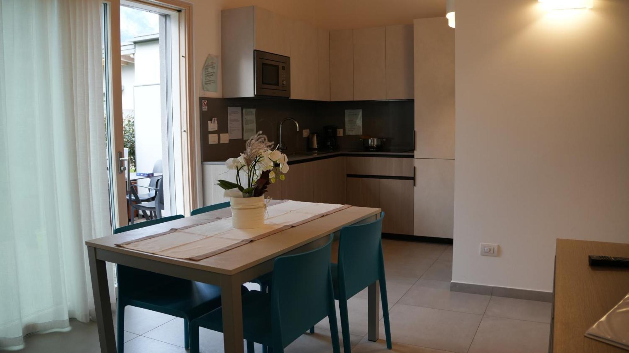 Casa Maria Apartments Riva del Garda Bilik gambar